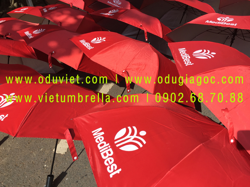 xưởng sản xuất ô dù cầm tay in logo quảng cáo